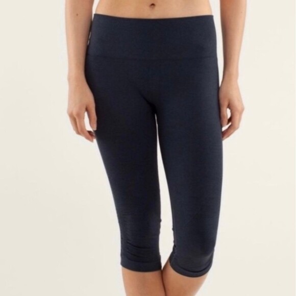 Lululemon Flow Ruched Cropped Leggings Women's Size 4 - Picture 1 of 6